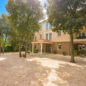 Apartman Elizabeta Póla